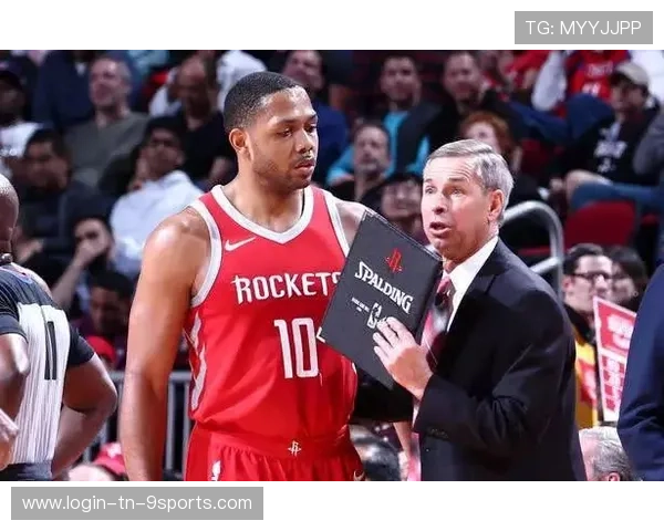 赛后数据分析报告帮助教练调整战术方案见长，教练对他们在最后一场比赛中的表现不满意